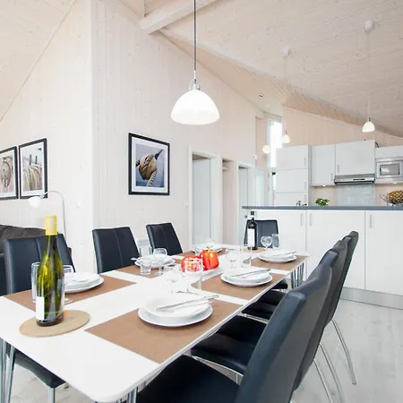 2 Sea C 17 Holiday home *